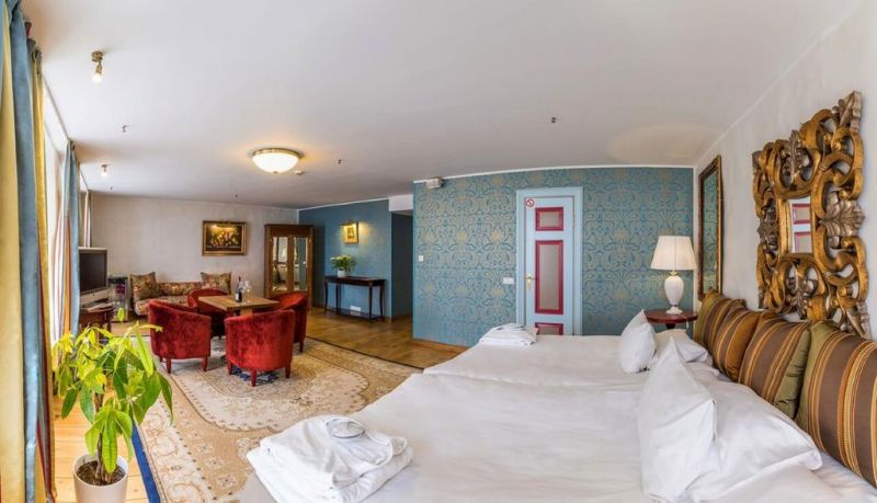 Cru Hotel 4*