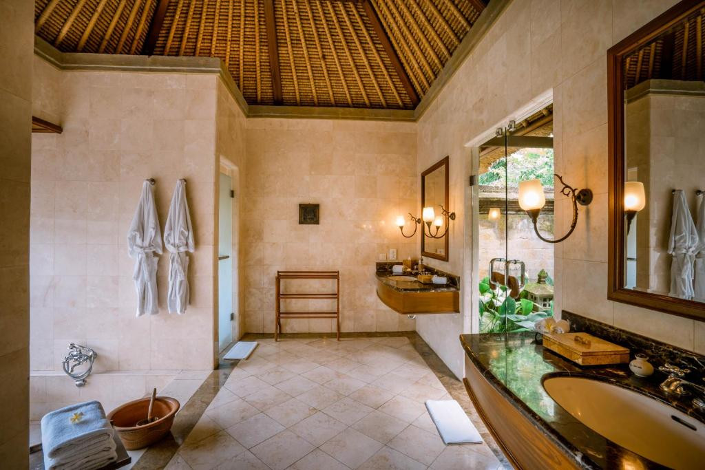 Puri Wulandari 5*