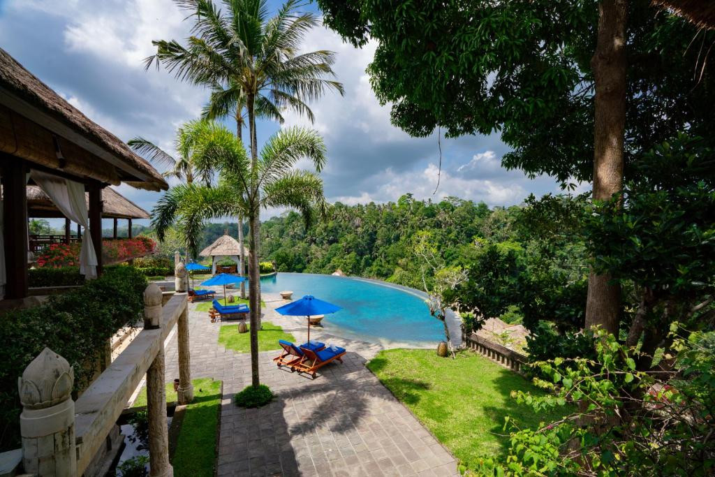Puri Wulandari 5*