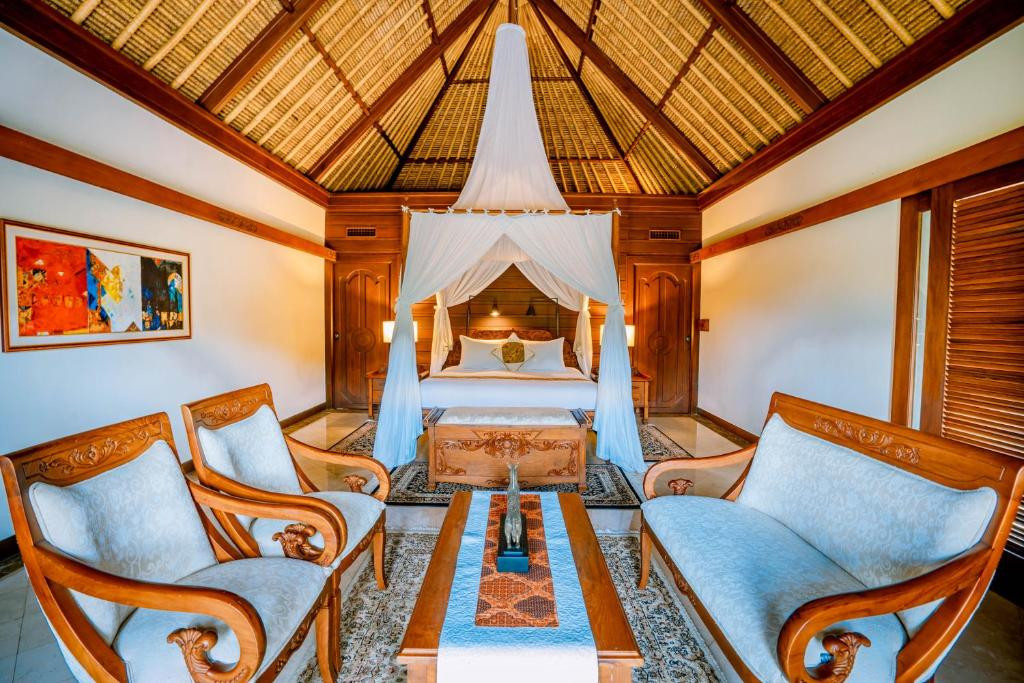 Puri Wulandari 5*
