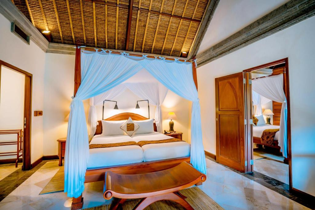 Puri Wulandari 5*