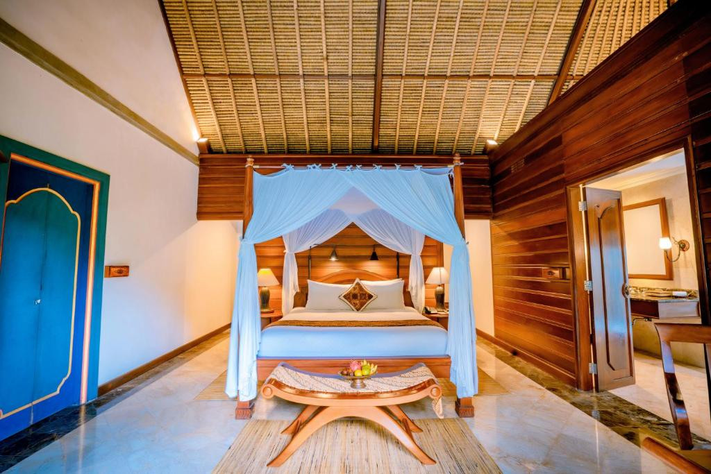 Puri Wulandari 5*