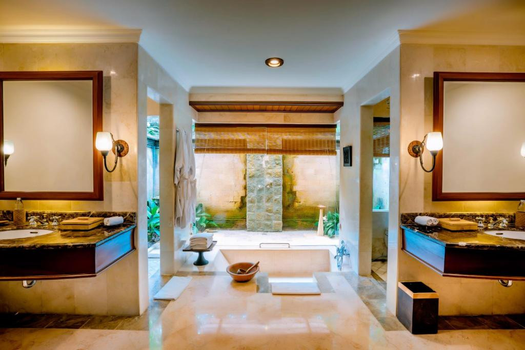 Puri Wulandari 5*