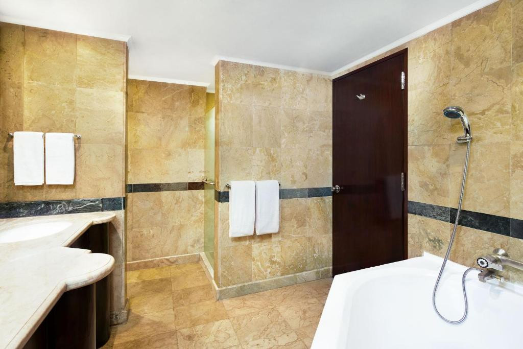 Sheraton Senggigi 5*