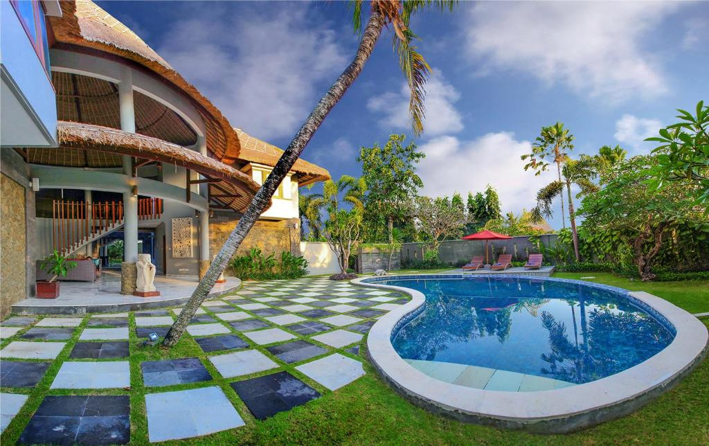 Abi Bali Resort Villa & Spa 4*