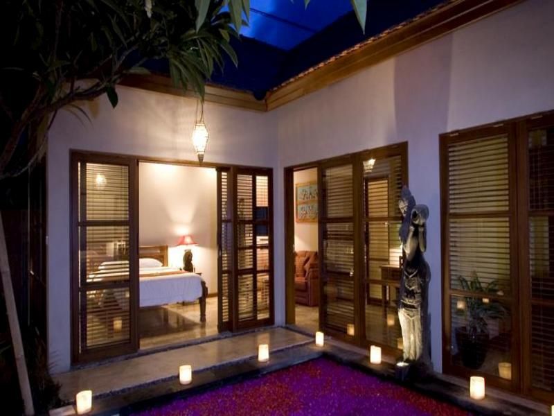 Ajanta Villa 4*