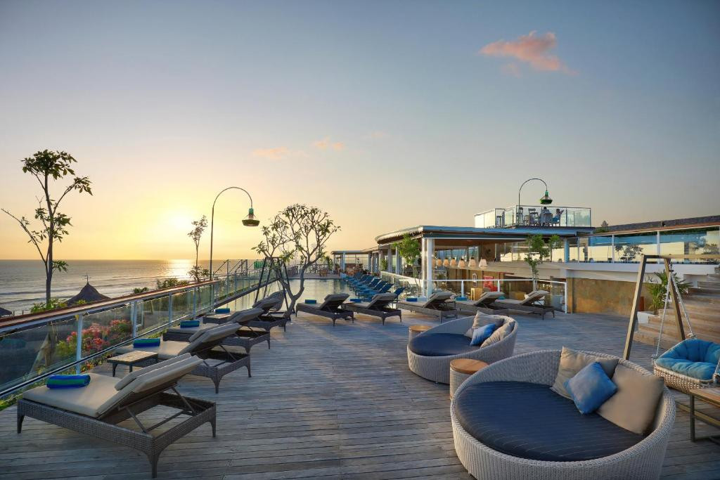 Aston Canggu Beach Resort 4*