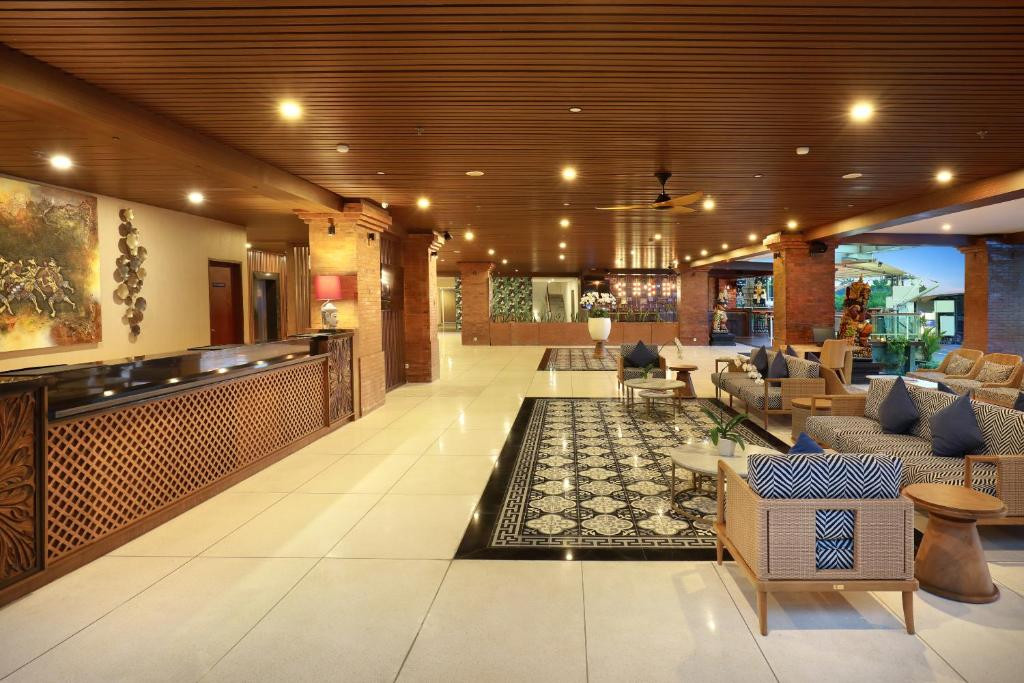 Aston Canggu Beach Resort 4*