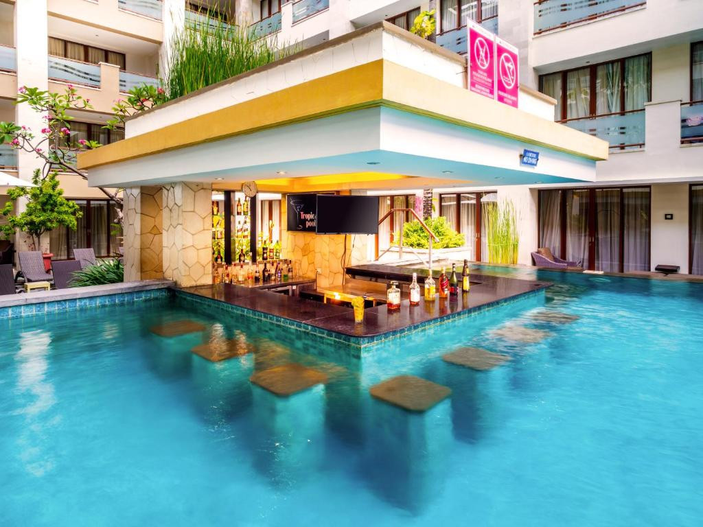 Aston Kuta Hotel & Residence 4*