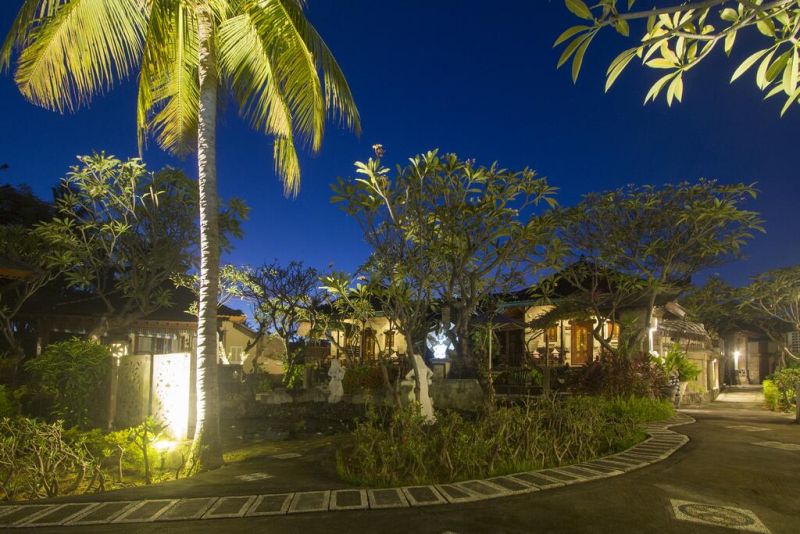 Bali Taman Beach Resort 3*