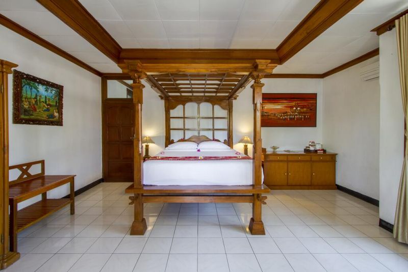 Bali Taman Beach Resort 3*