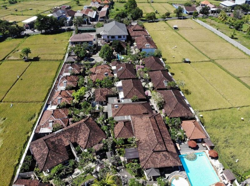 Bali Taman Beach Resort 3*