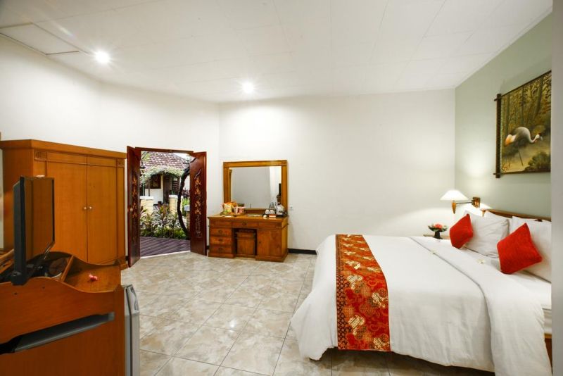 Bali Taman Beach Resort 3*