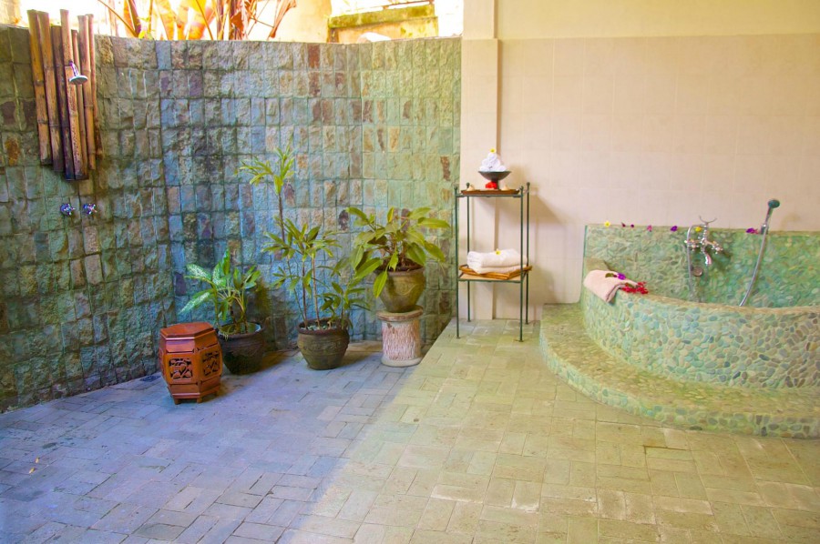 Bali Taman Rahasia 4*