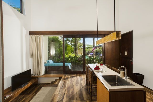 Centra Taum Seminyak 3*