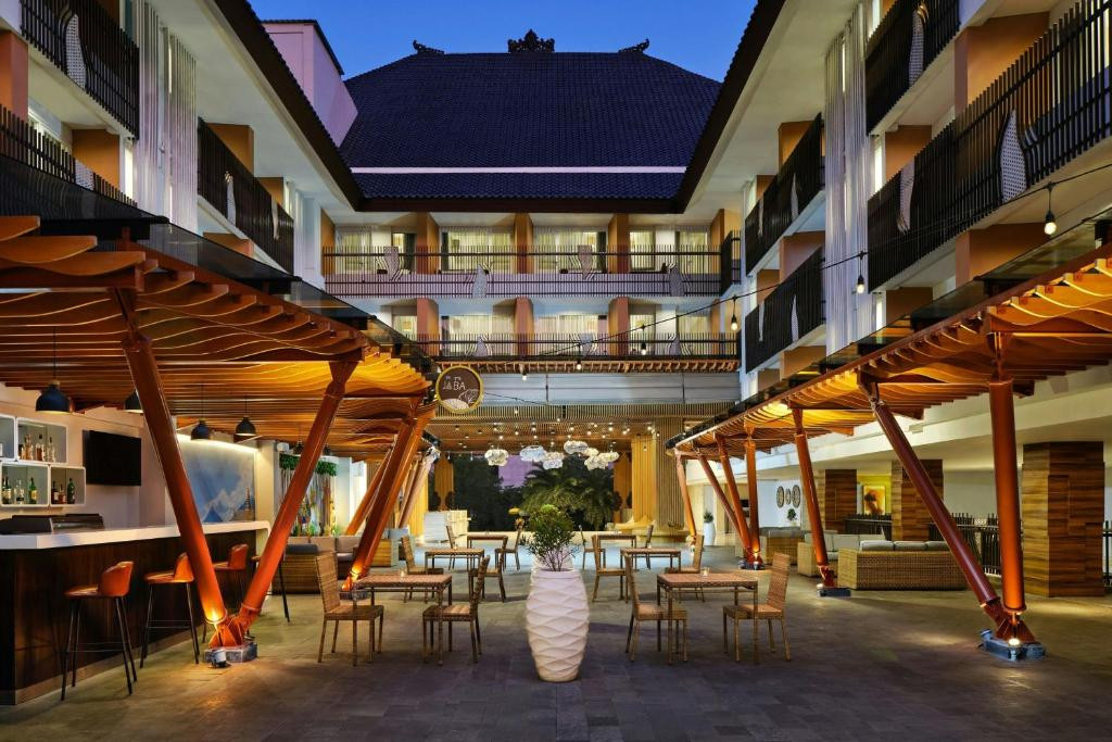 Fairfield By Marriott Bali Kuta Sunset Road 4*