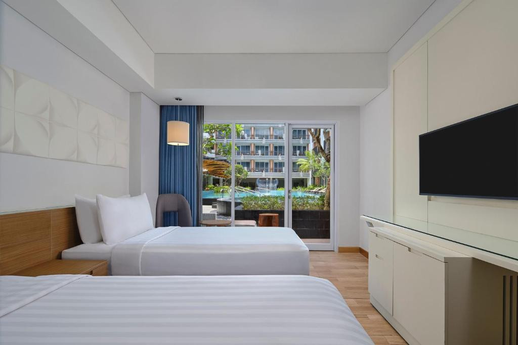 Fairfield By Marriott Bali Kuta Sunset Road 4*