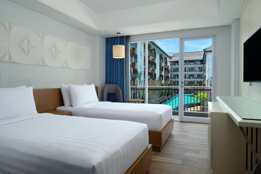 Fairfield By Marriott Bali Kuta Sunset Road 4*