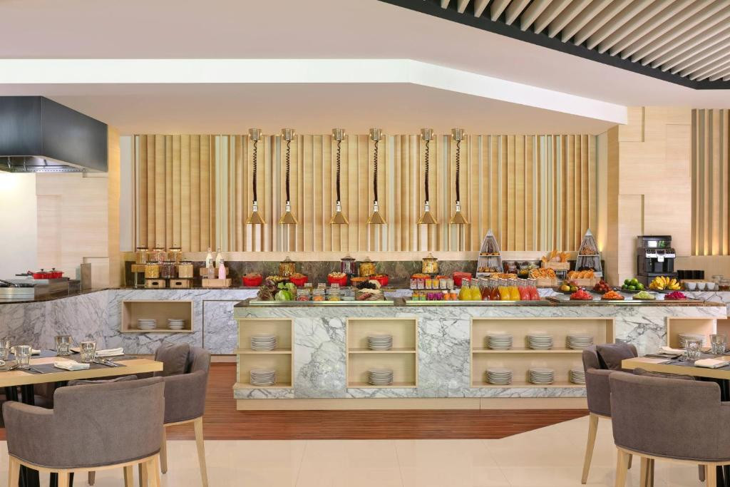 Fairfield By Marriott Bali Kuta Sunset Road 4*