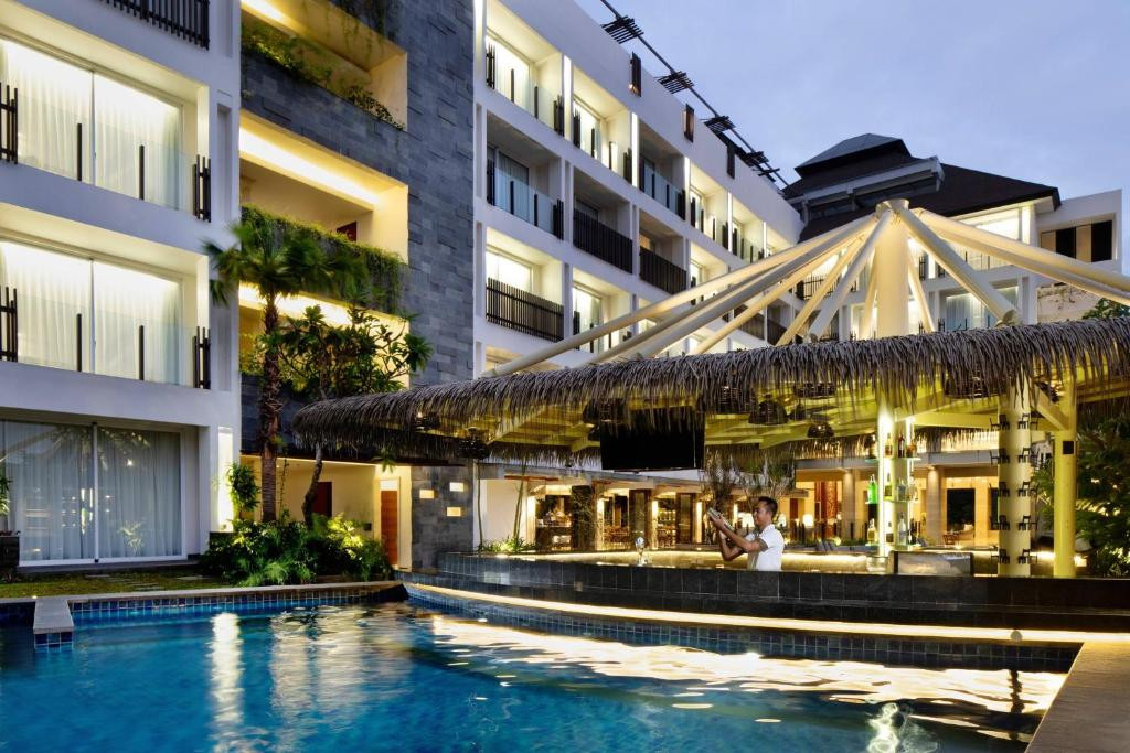 Fairfield By Marriott Bali Legian 4*