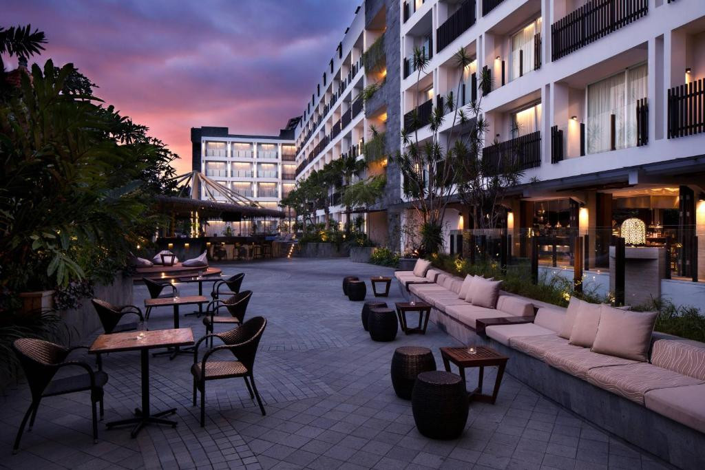 Fairfield By Marriott Bali Legian 4*