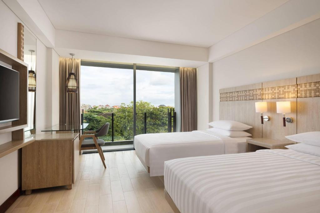 Fairfield By Marriott Bali Legian 4*