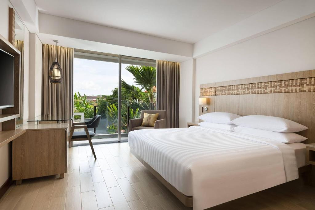 Fairfield By Marriott Bali Legian 4*