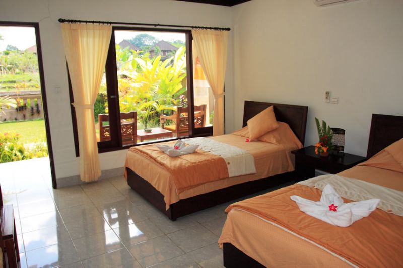 Garden View Cottages 2*