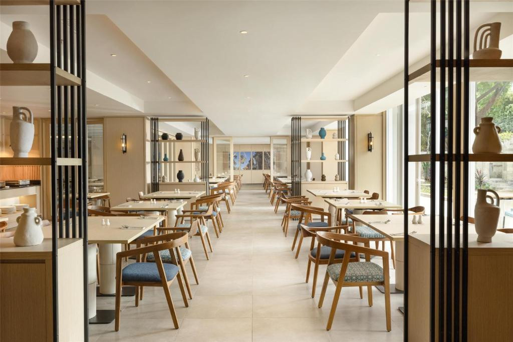 Hilton Garden Inn Bali Nusa Dua (Ex. Ibis Styles Bali Benoa) 4*
