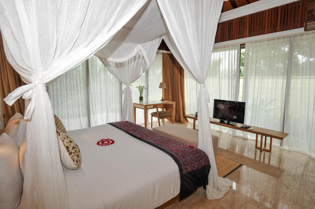 Komaneka At Rasa Sayang 5*