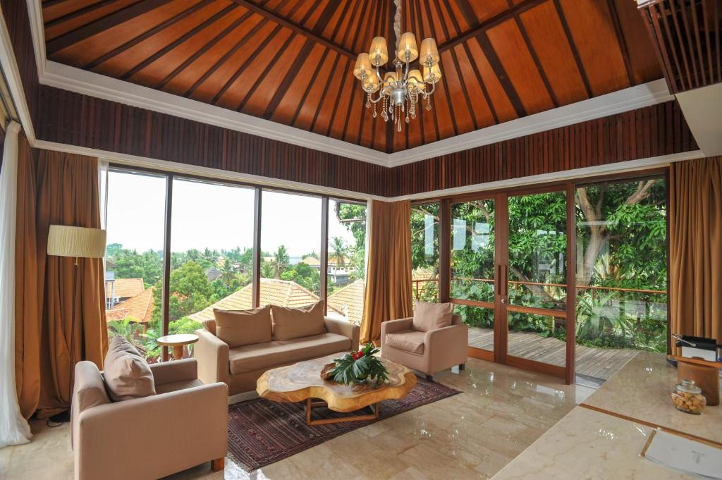 Komaneka At Rasa Sayang 5*