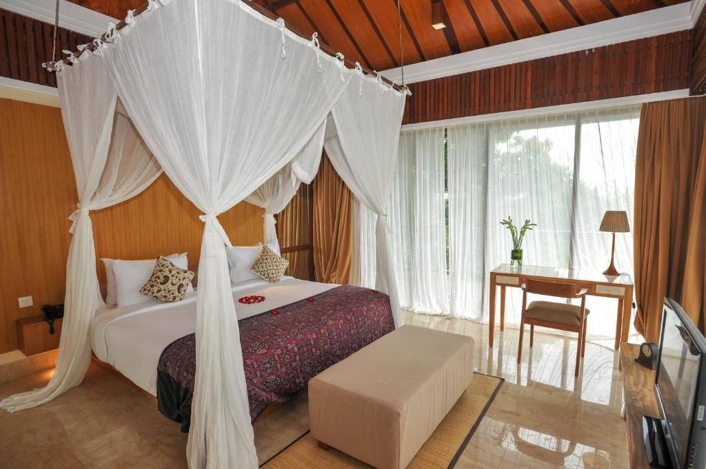 Komaneka At Rasa Sayang 5*