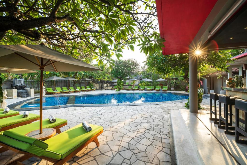 Kuta Seaview Boutique Resort & Spa 4*