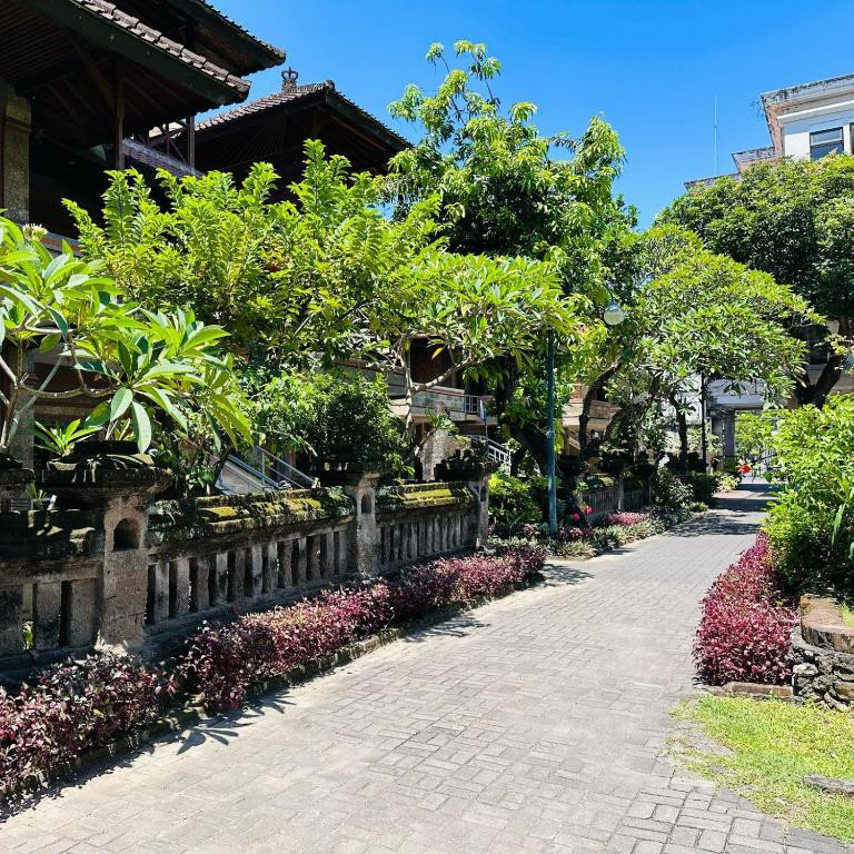 Melasti Kuta Beach Bungalows 3*