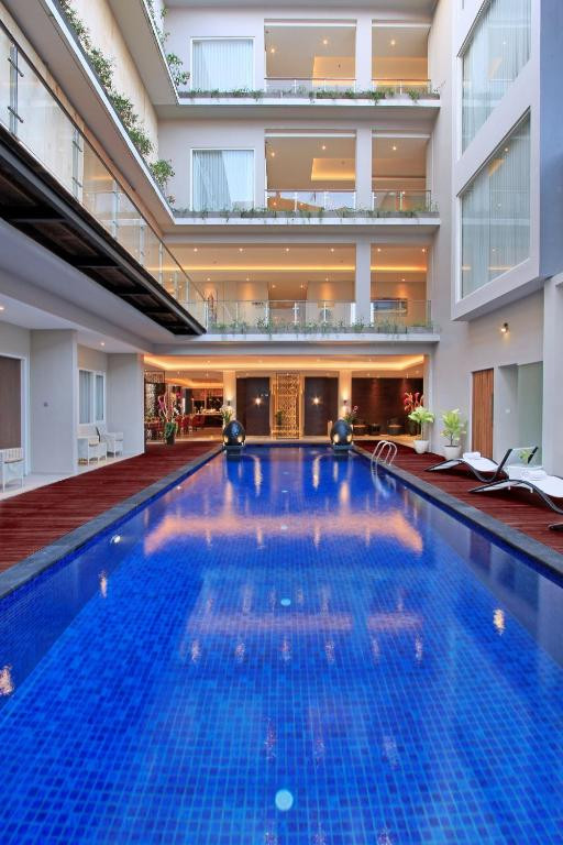 Ohana Hotel Kuta 3*