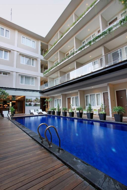Ohana Hotel Kuta 3*