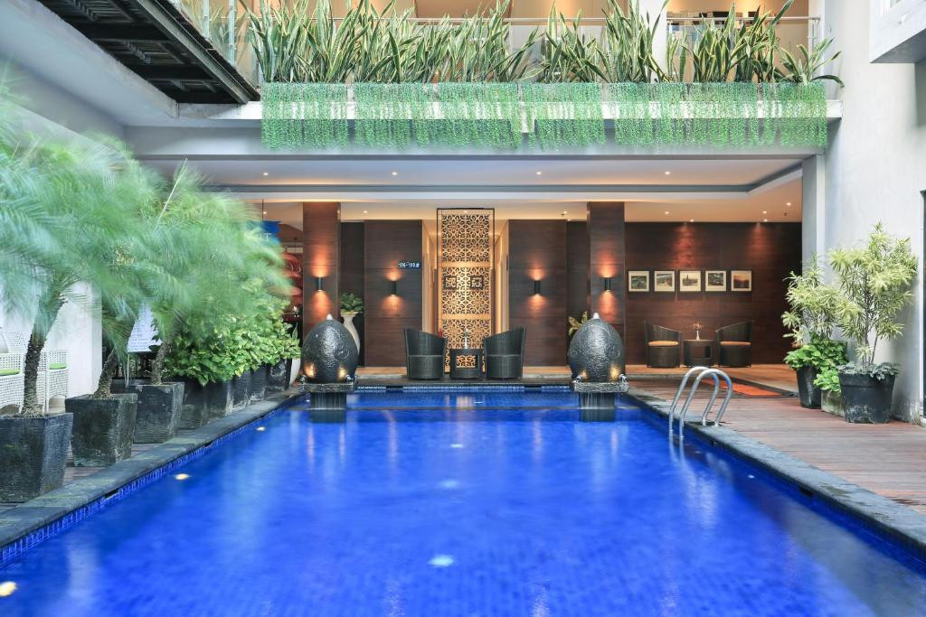 Ohana Hotel Kuta 3*
