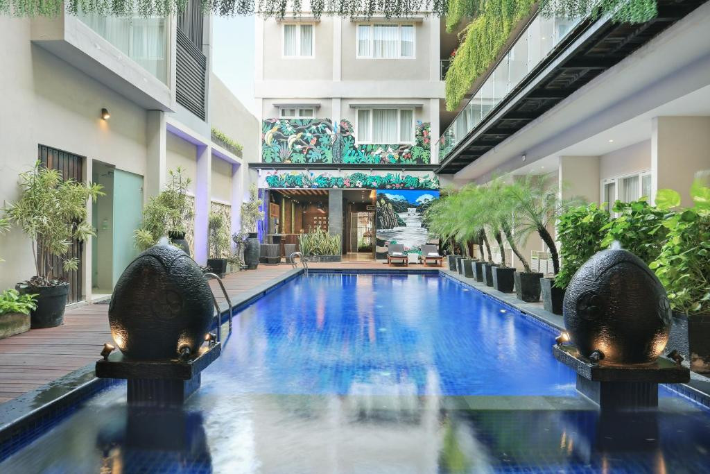 Ohana Hotel Kuta 3*
