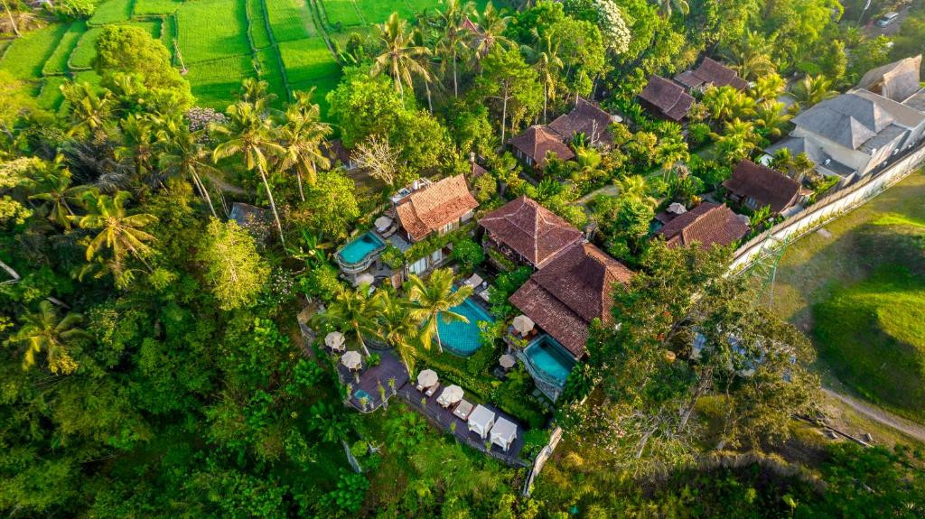 Pramana Watu Kurung Resort 5*