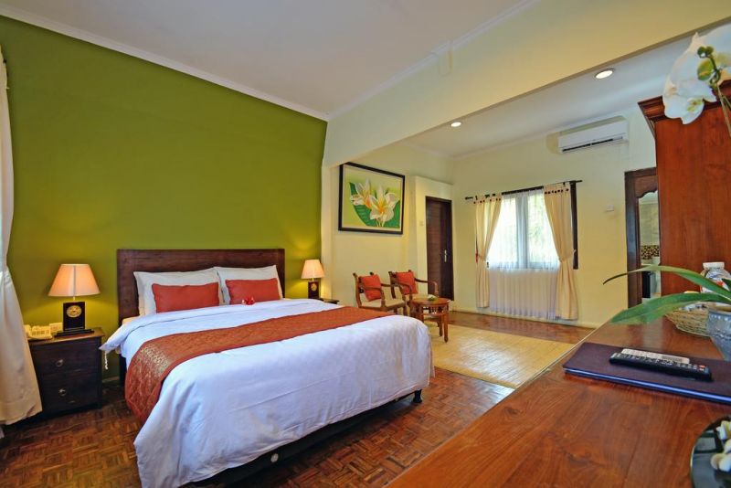 Puri Dewa Bharata Hotel & Villas 2*