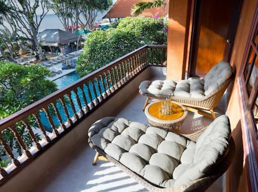 Puri Santrian 4*