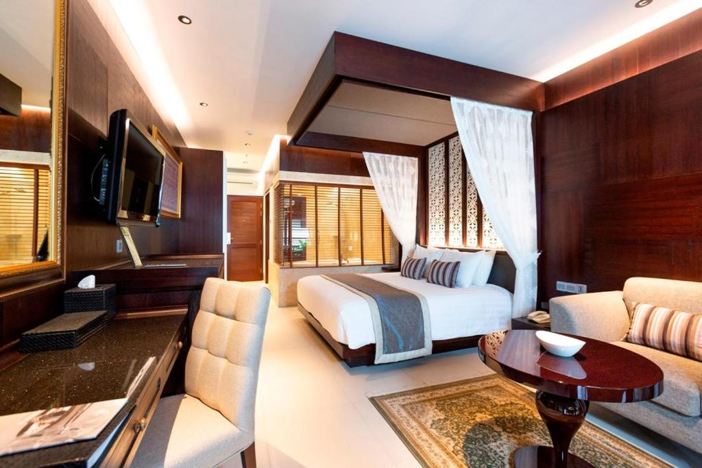Puri Santrian 4*