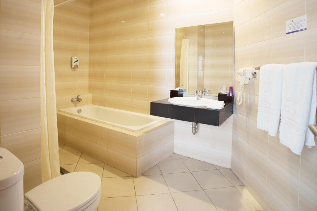 Kuta Central Park 4*