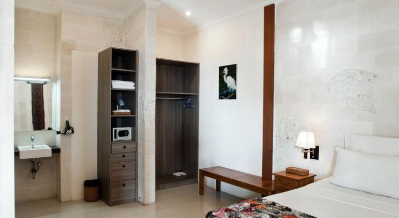 Sea Breeze Candidasa 4*