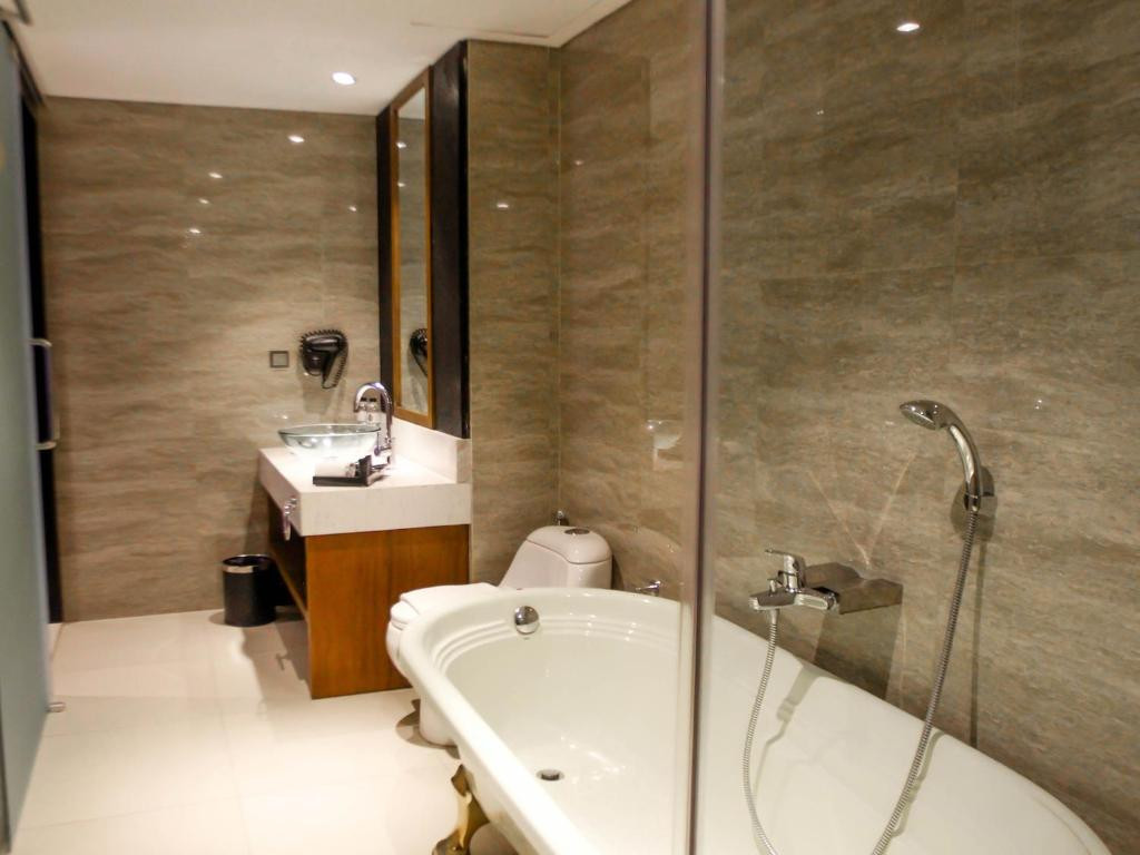 The Nest 4*