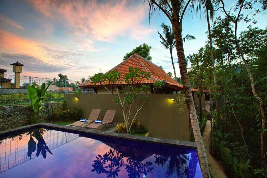 Ubud Heaven Sayan Villas Bali 4*
