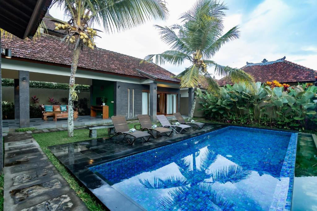 Ubud Heaven Sayan Villas Bali 4*