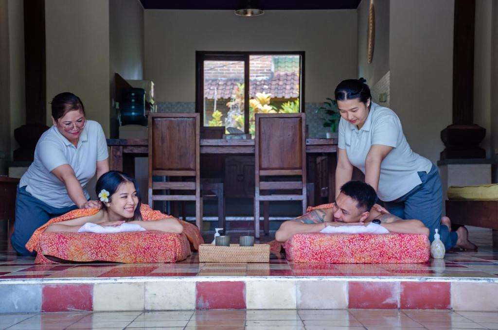 Ubud Heaven Sayan Villas Bali 4*