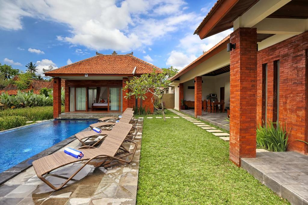 Ubud Heaven Sayan Villas Bali 4*
