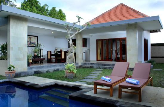 Villa Cory 3*